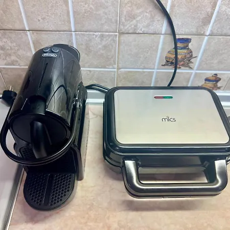 Elegant Downtown Retreat 아파트 *