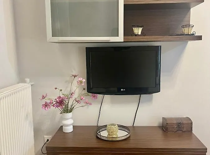 Elegant Downtown Retreat Kalamata